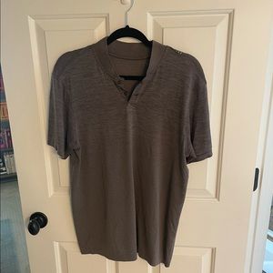 Lululemon Men’s Henley Size Large